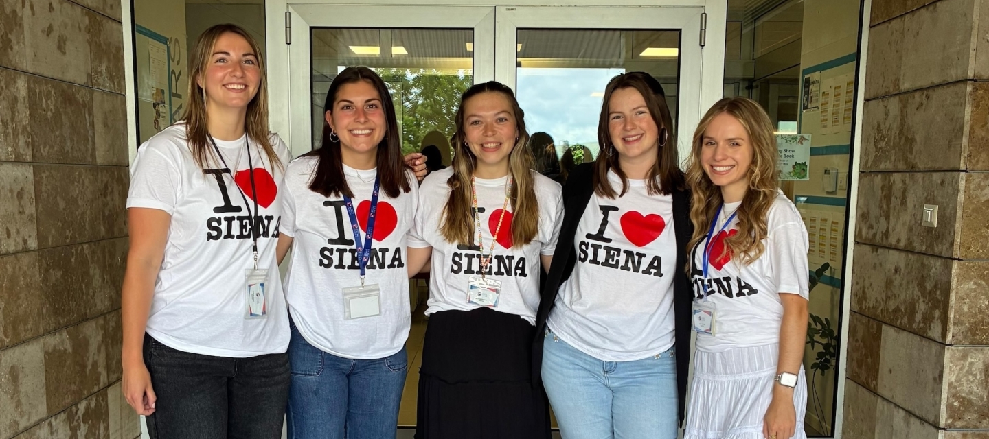 group of women in "I love Siena" tshirts
